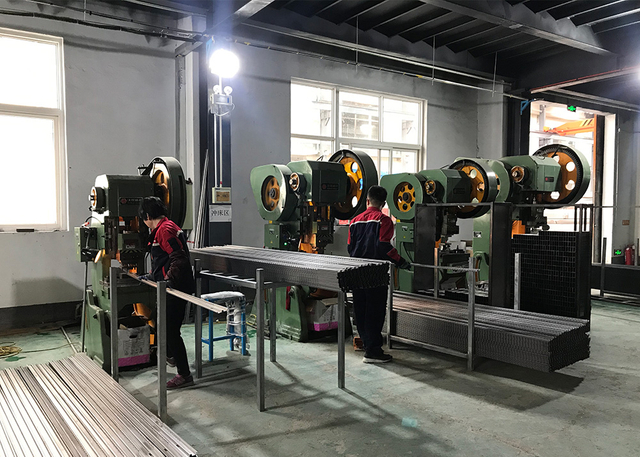 Factory workshop (10)